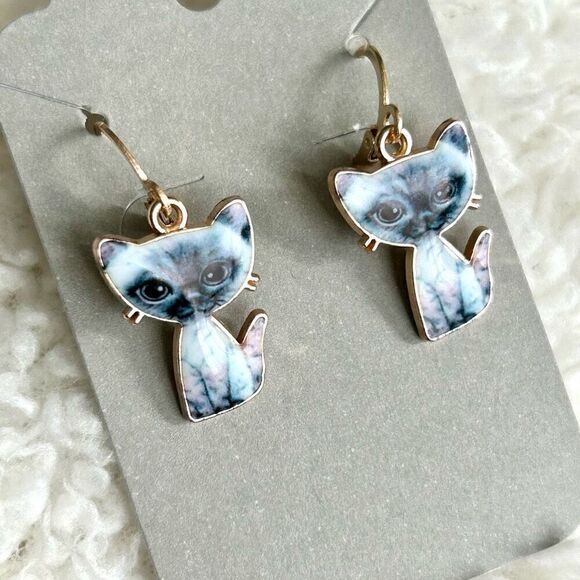 3/$15 Yellow Gold Siamese Kitty Cat Dangle Earrings - Picture 4 of 4